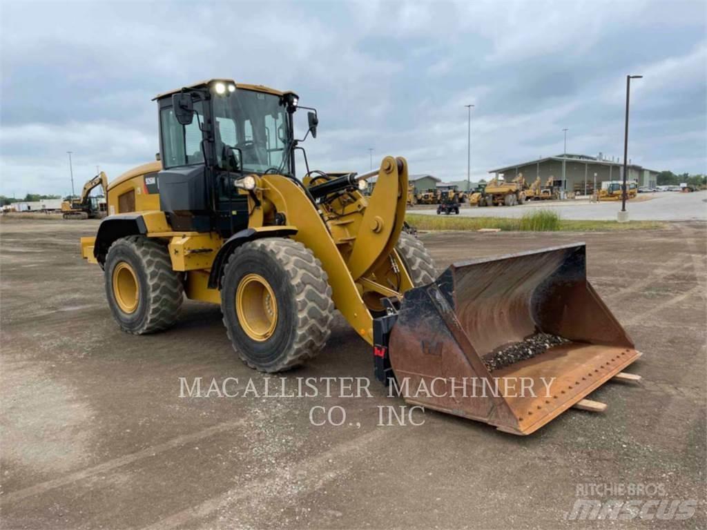 CAT 926M Фронтальні навантажувачі