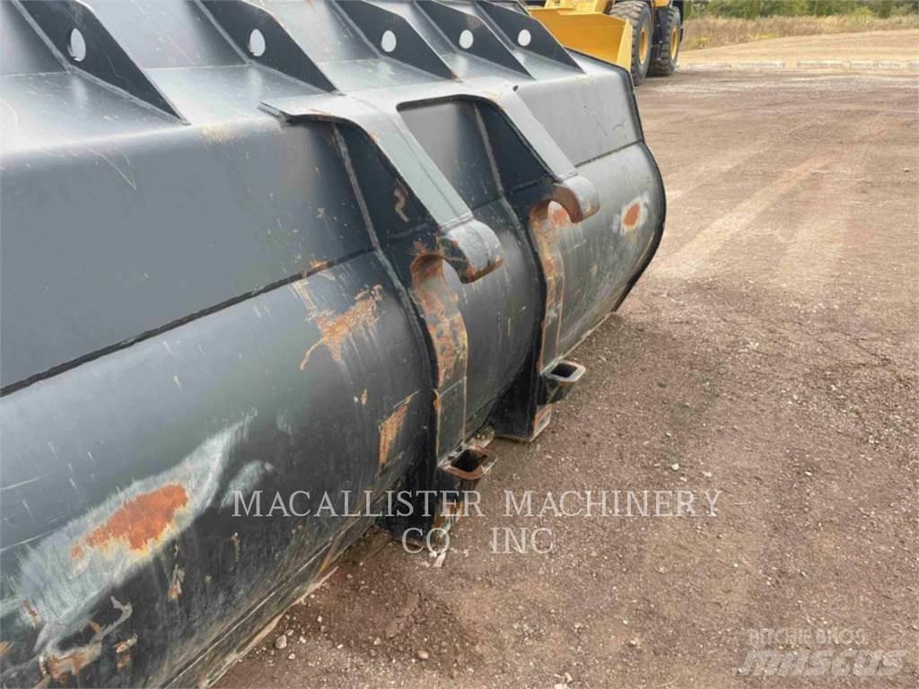 CAT 926M Фронтальні навантажувачі