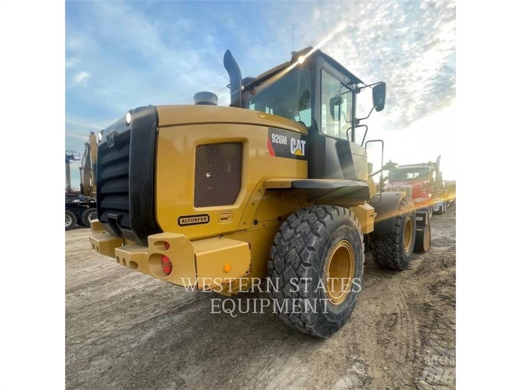 CAT 926M Фронтальні навантажувачі