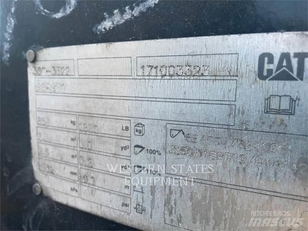 CAT 926M Фронтальні навантажувачі