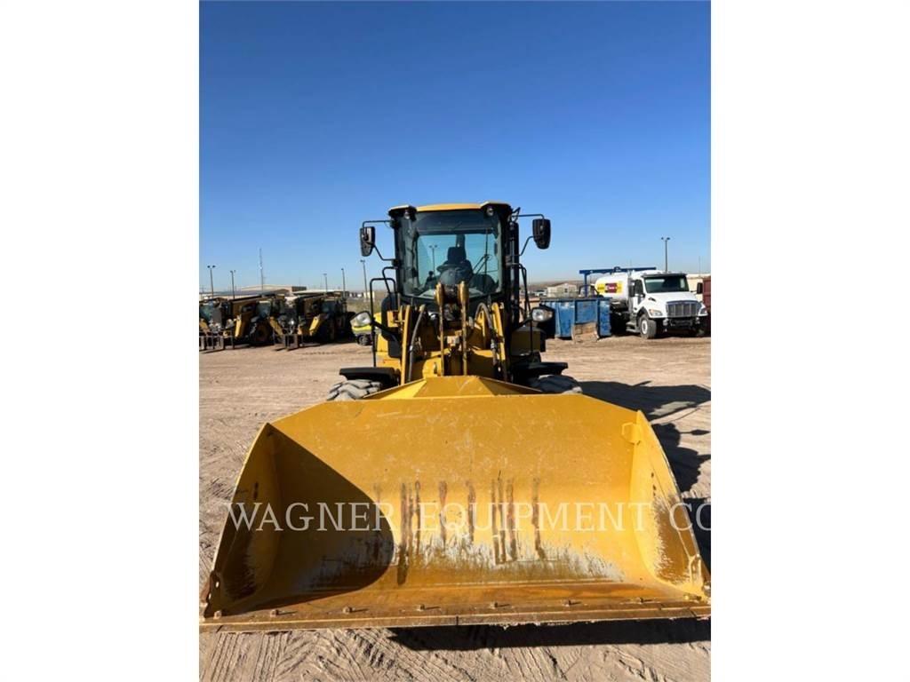 CAT 926M Фронтальні навантажувачі
