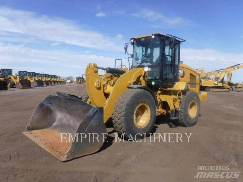 CAT 926M Фронтальні навантажувачі