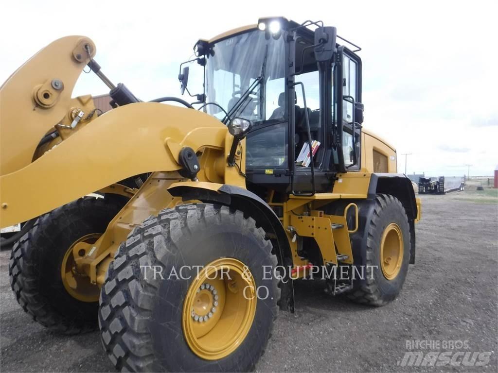 CAT 926M Фронтальні навантажувачі