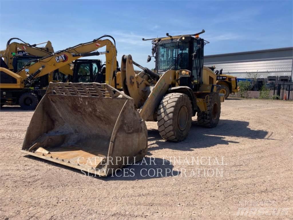 CAT 926M Фронтальні навантажувачі