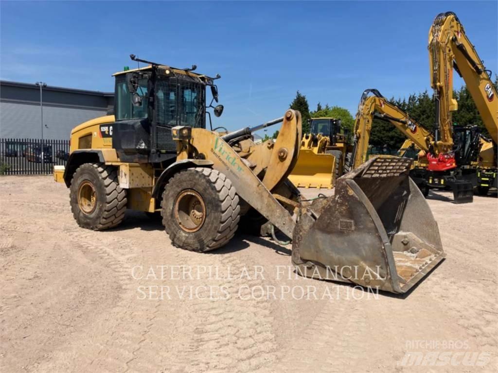 CAT 926M Фронтальні навантажувачі