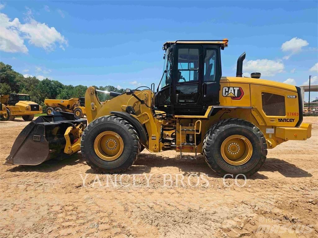 CAT 926M Фронтальні навантажувачі