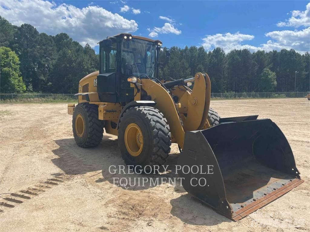 CAT 926M Фронтальні навантажувачі