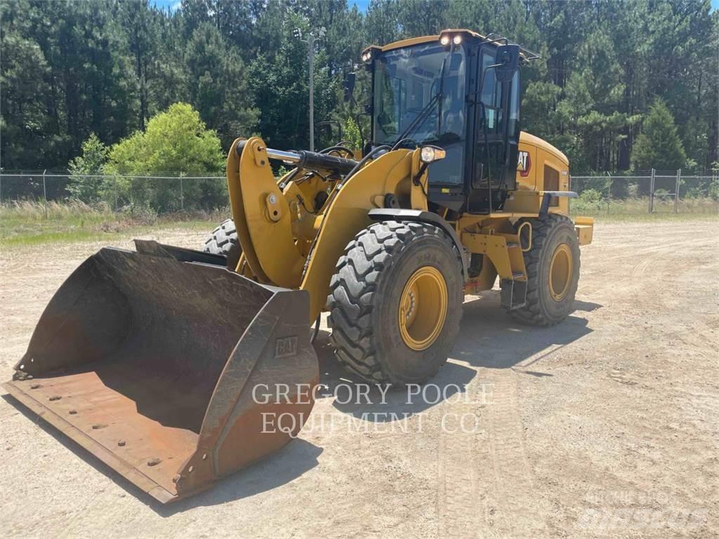 CAT 926M Фронтальні навантажувачі