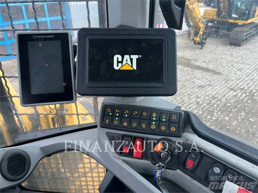 CAT 926M Фронтальні навантажувачі
