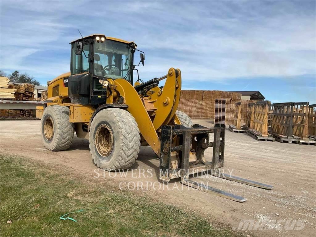 CAT 926M Фронтальні навантажувачі