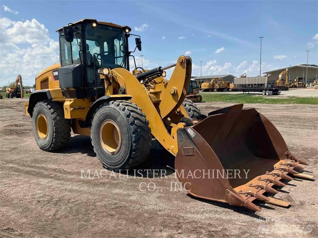 CAT 926M Фронтальні навантажувачі