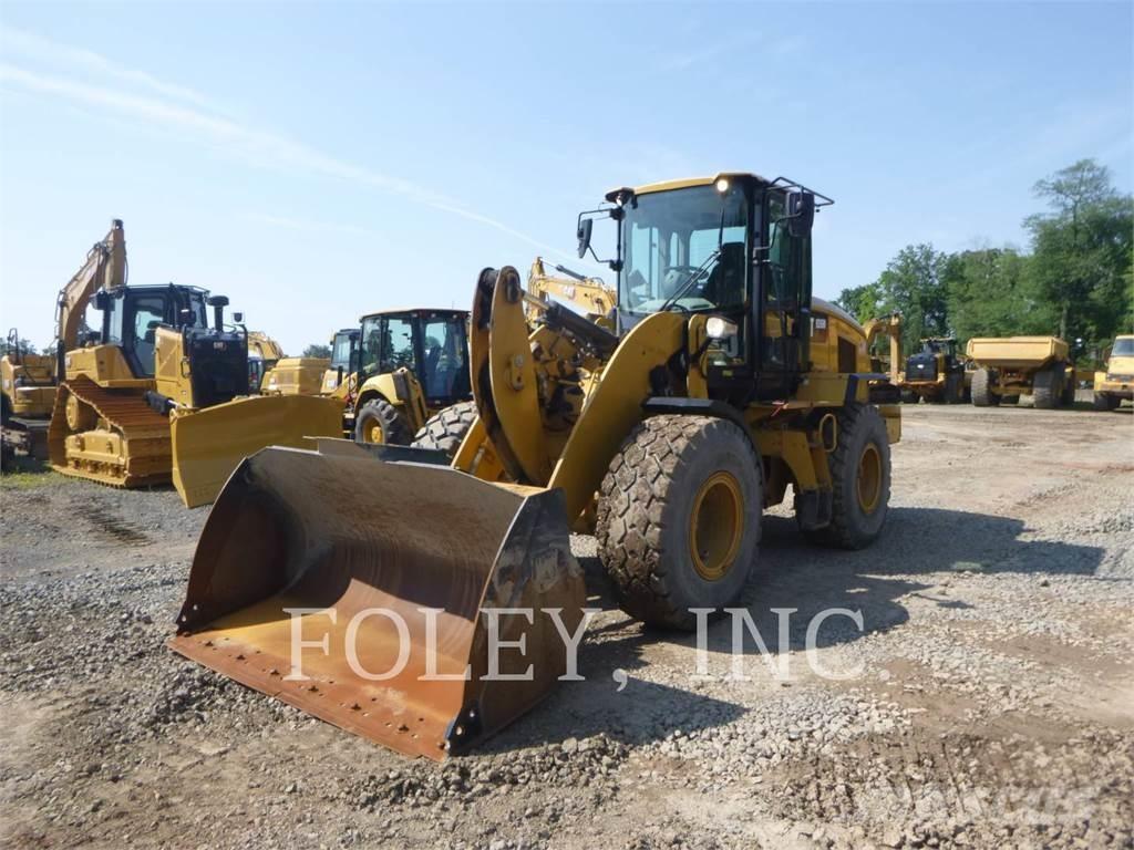 CAT 926M Фронтальні навантажувачі