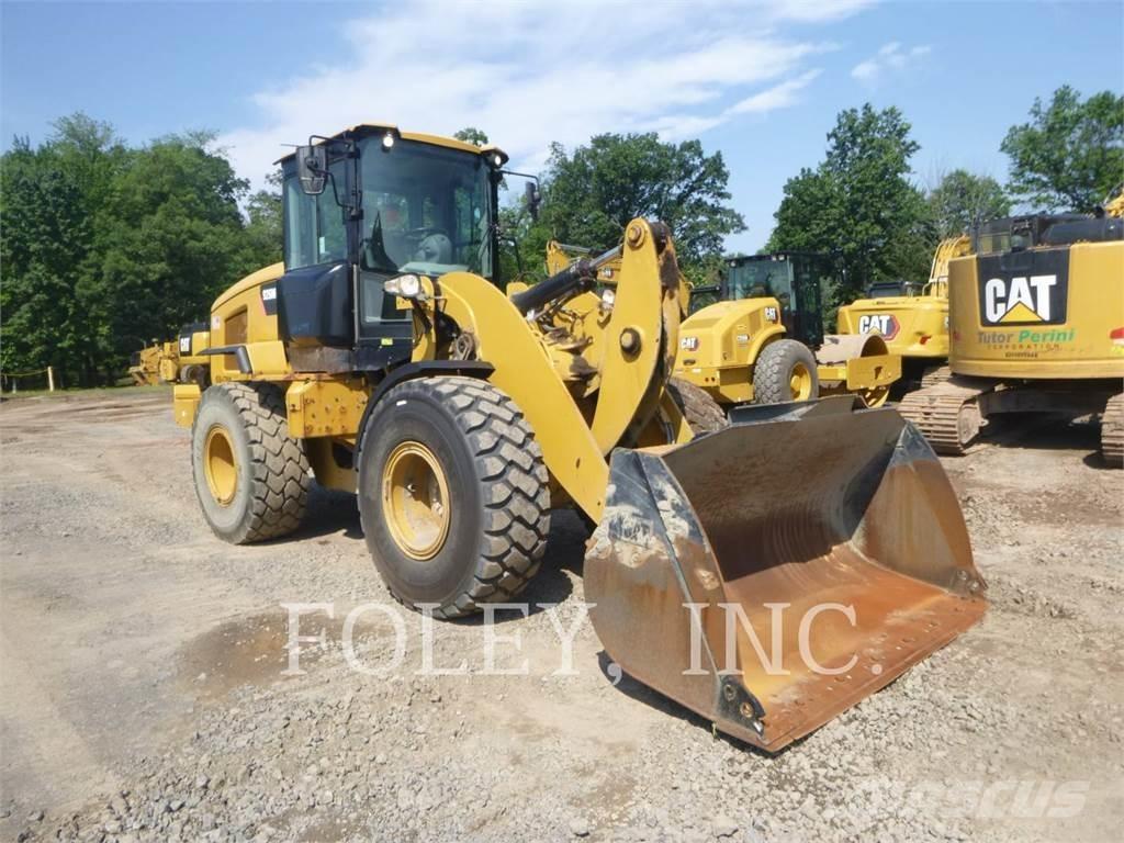 CAT 926M Фронтальні навантажувачі