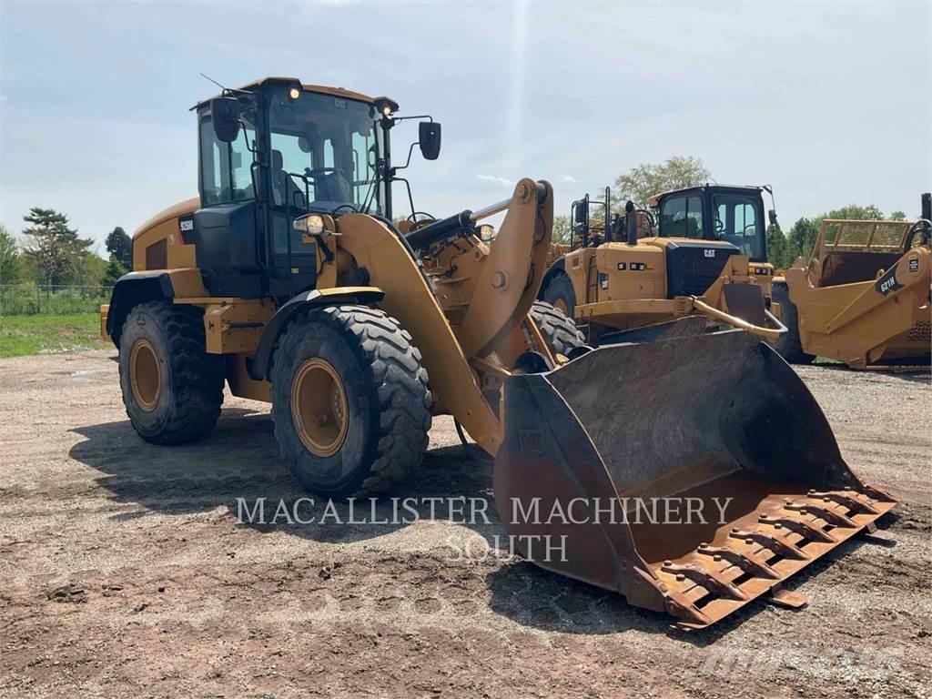 CAT 926M Фронтальні навантажувачі