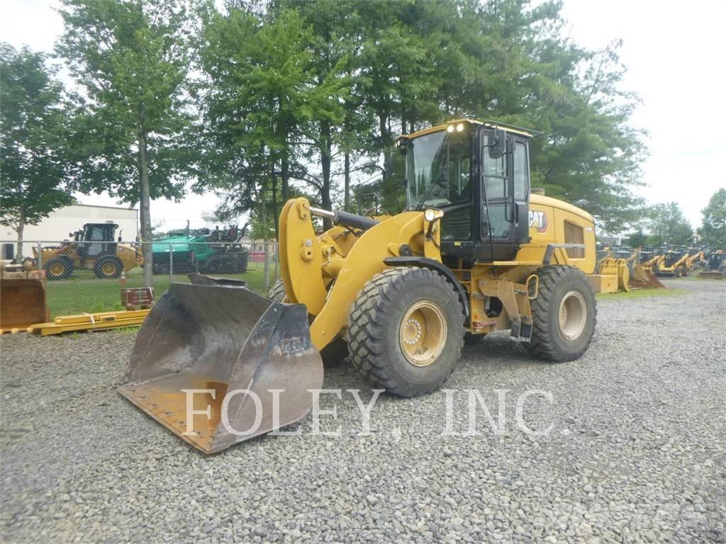 CAT 926M Фронтальні навантажувачі