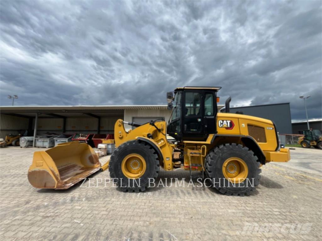CAT 926M Фронтальні навантажувачі
