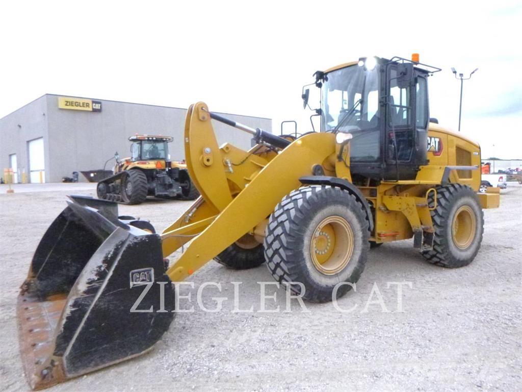 CAT 926M Фронтальні навантажувачі