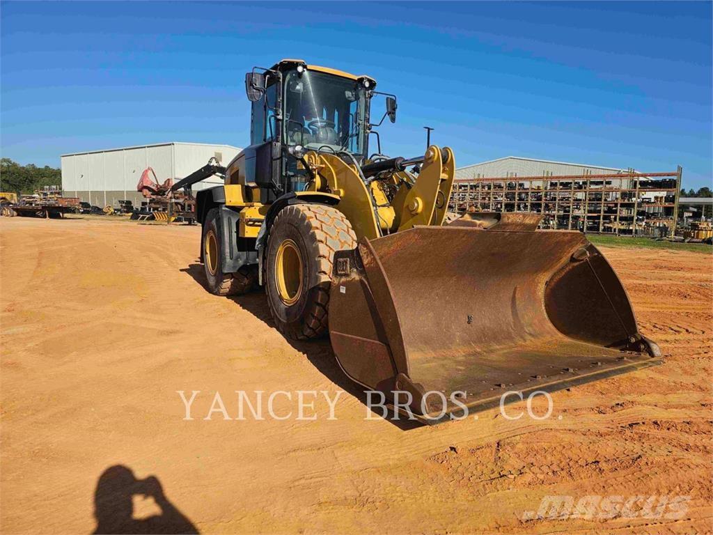 CAT 926M Фронтальні навантажувачі