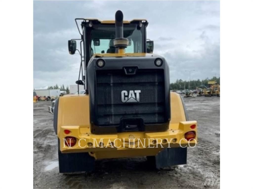 CAT 926M Фронтальні навантажувачі