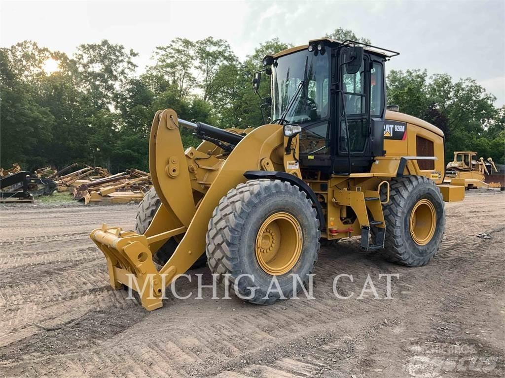 CAT 926M 3RQ Фронтальні навантажувачі