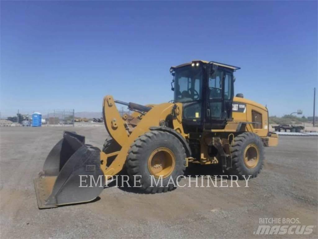 CAT 926M FC Фронтальні навантажувачі