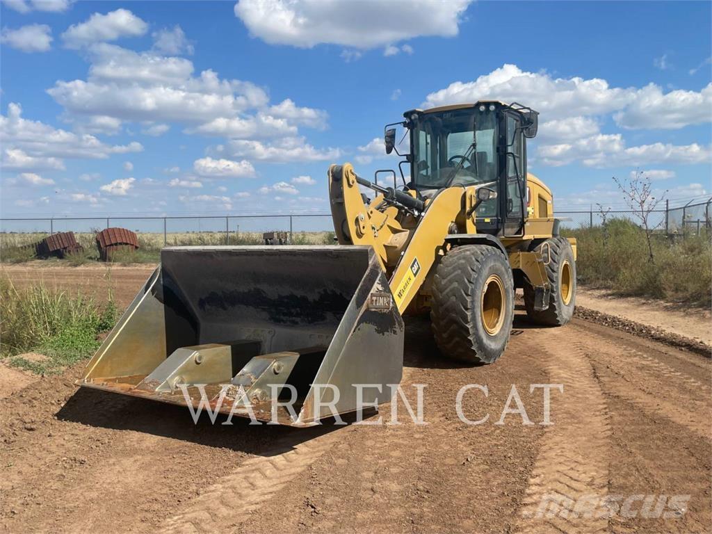 CAT 926M HL Фронтальні навантажувачі