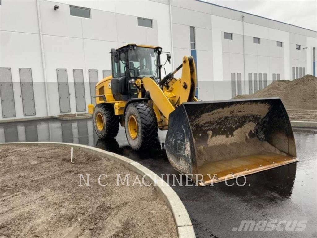 CAT 926M HL Фронтальні навантажувачі