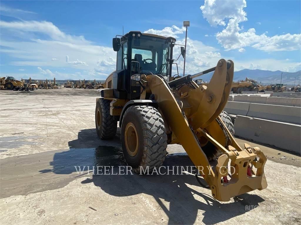 CAT 926M HL QC Фронтальні навантажувачі