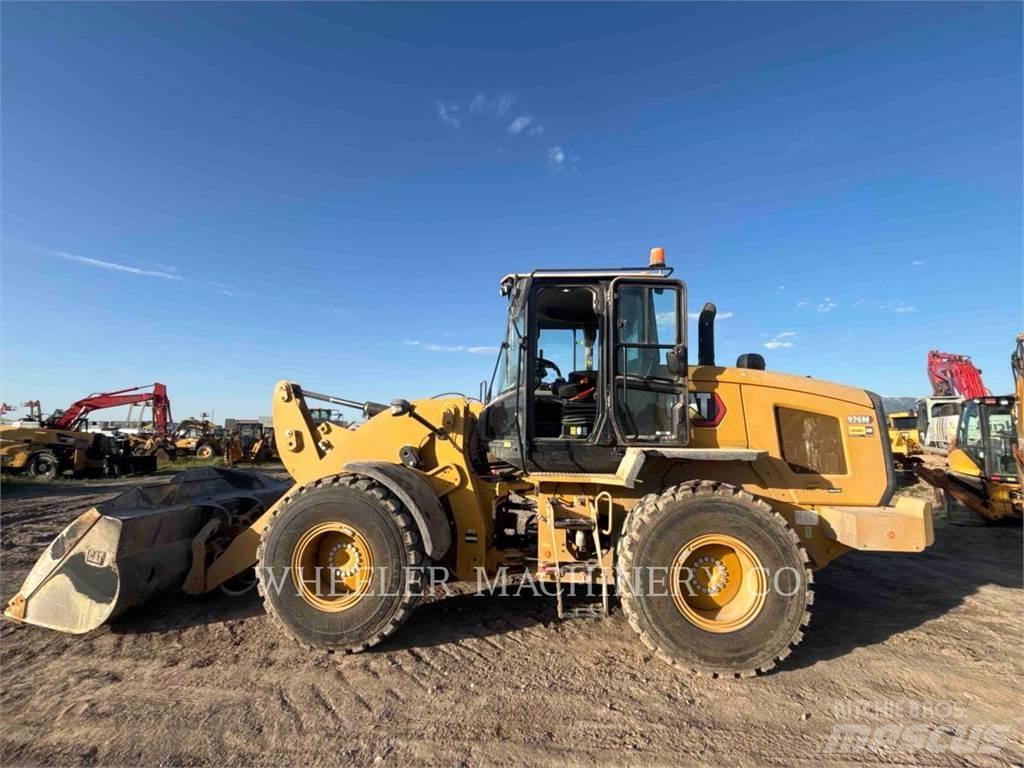 CAT 926M HL QC Фронтальні навантажувачі