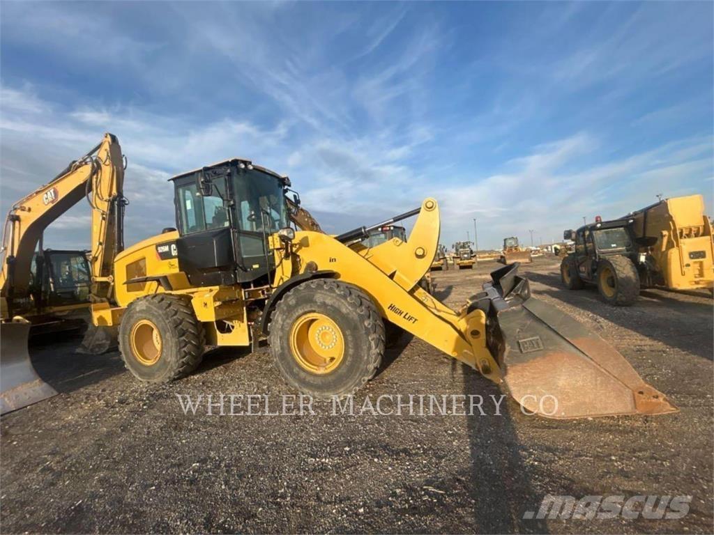CAT 926M HL QC Фронтальні навантажувачі