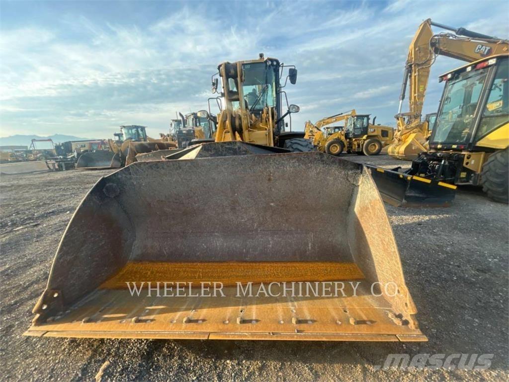 CAT 926M HL QC Фронтальні навантажувачі