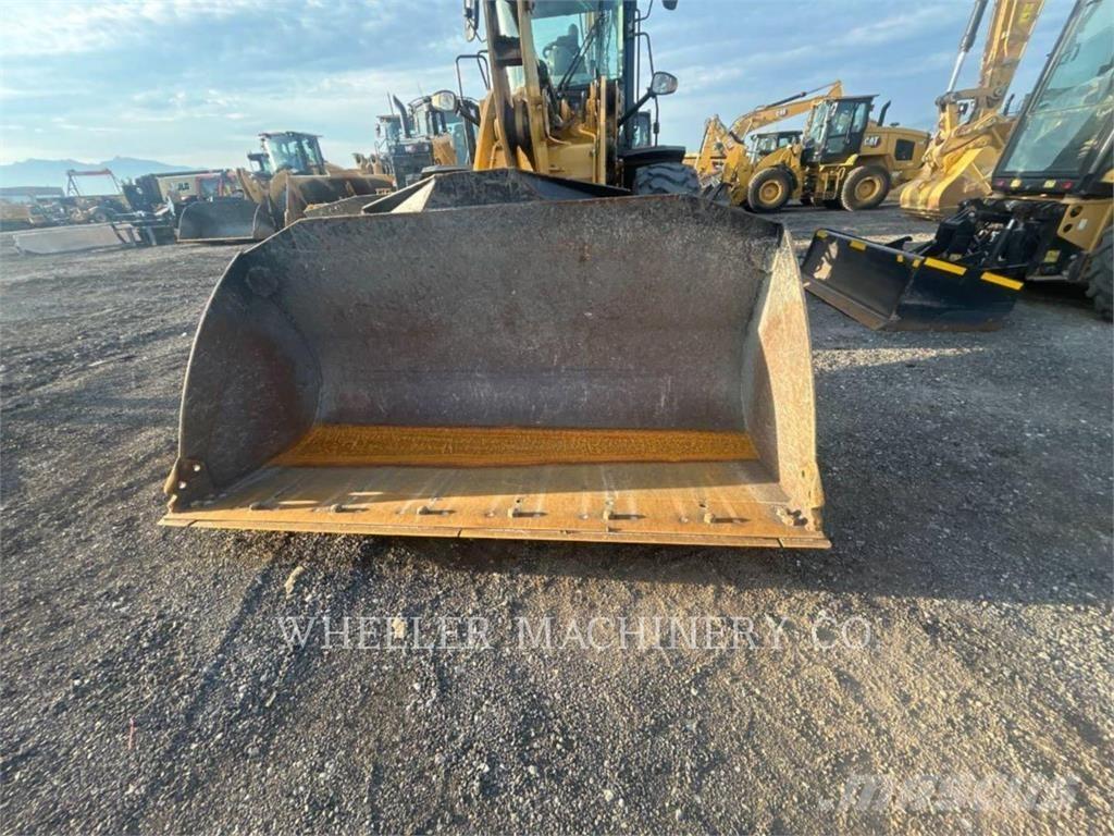 CAT 926M HL QC Фронтальні навантажувачі
