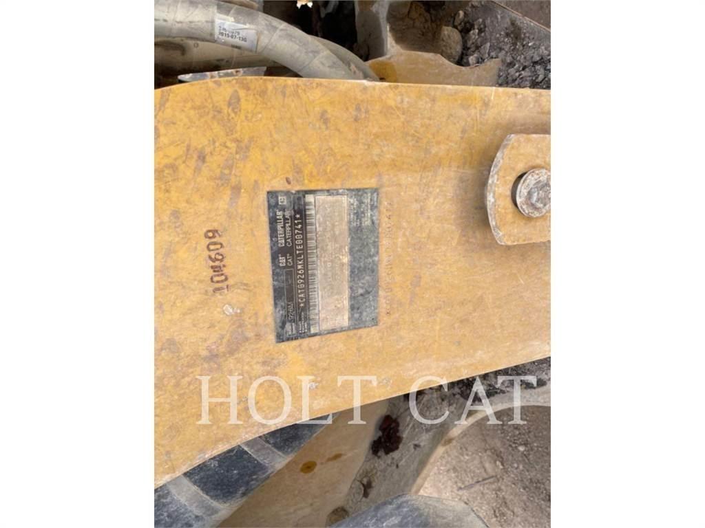 CAT 926M QC Фронтальні навантажувачі