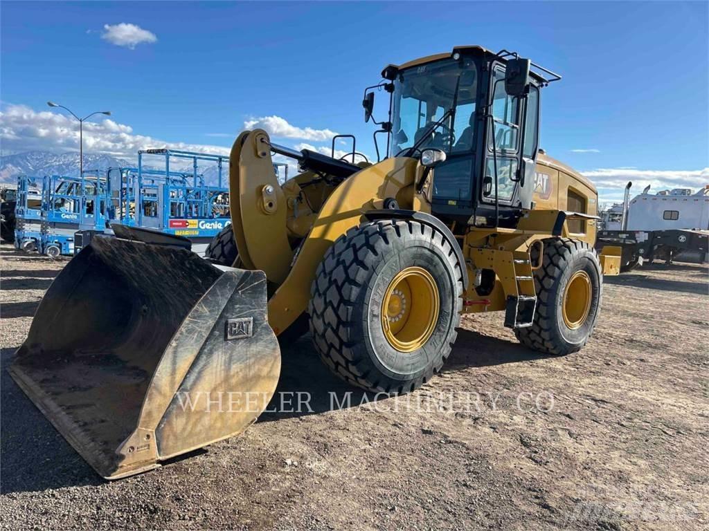 CAT 926M QC Фронтальні навантажувачі