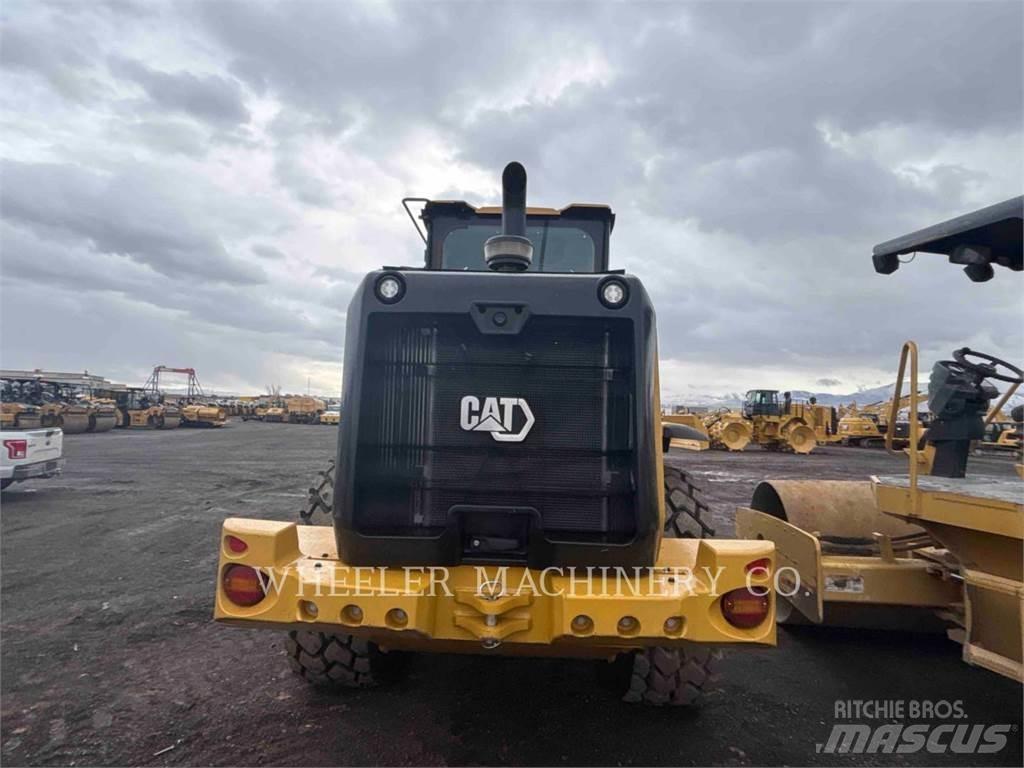CAT 926M QC Фронтальні навантажувачі