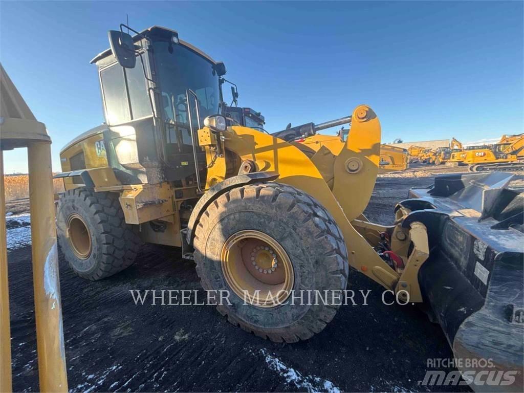 CAT 926M QC Фронтальні навантажувачі