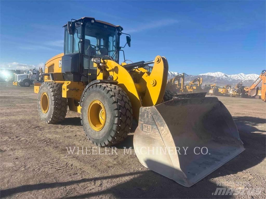 CAT 926M QC Фронтальні навантажувачі