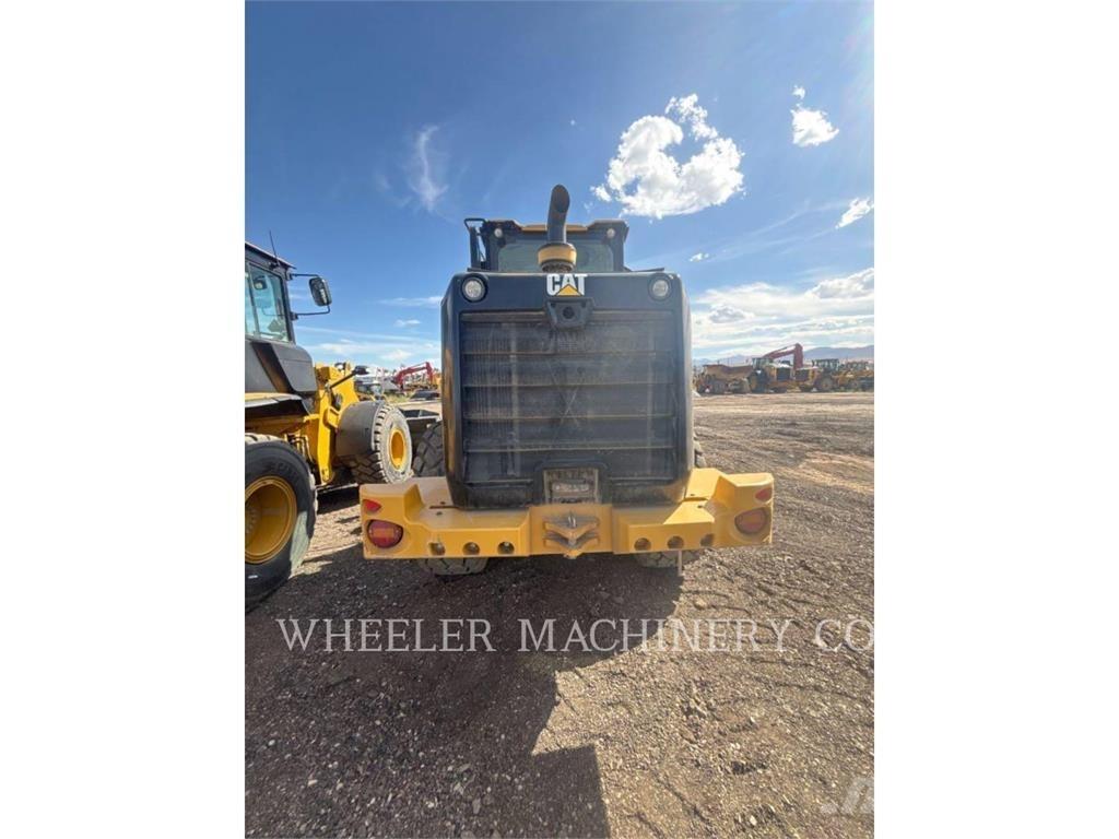 CAT 926M QC Фронтальні навантажувачі