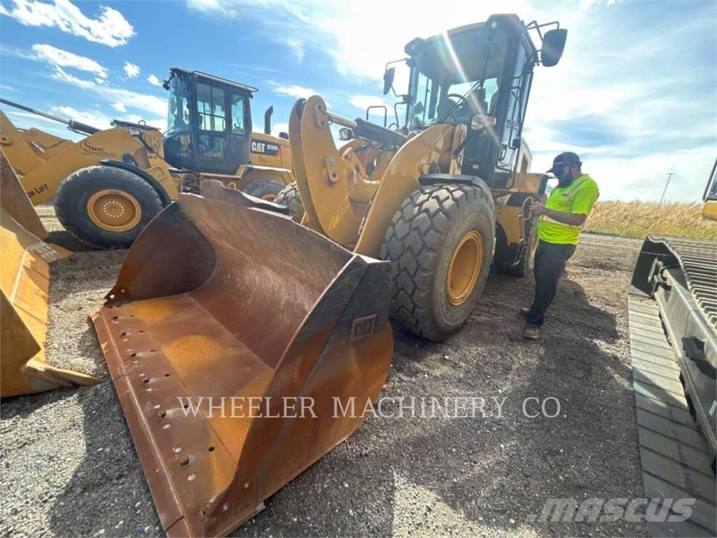CAT 926M QC Фронтальні навантажувачі