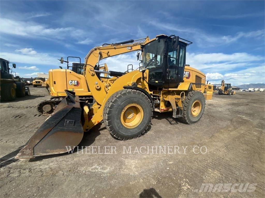 CAT 926M QC Фронтальні навантажувачі