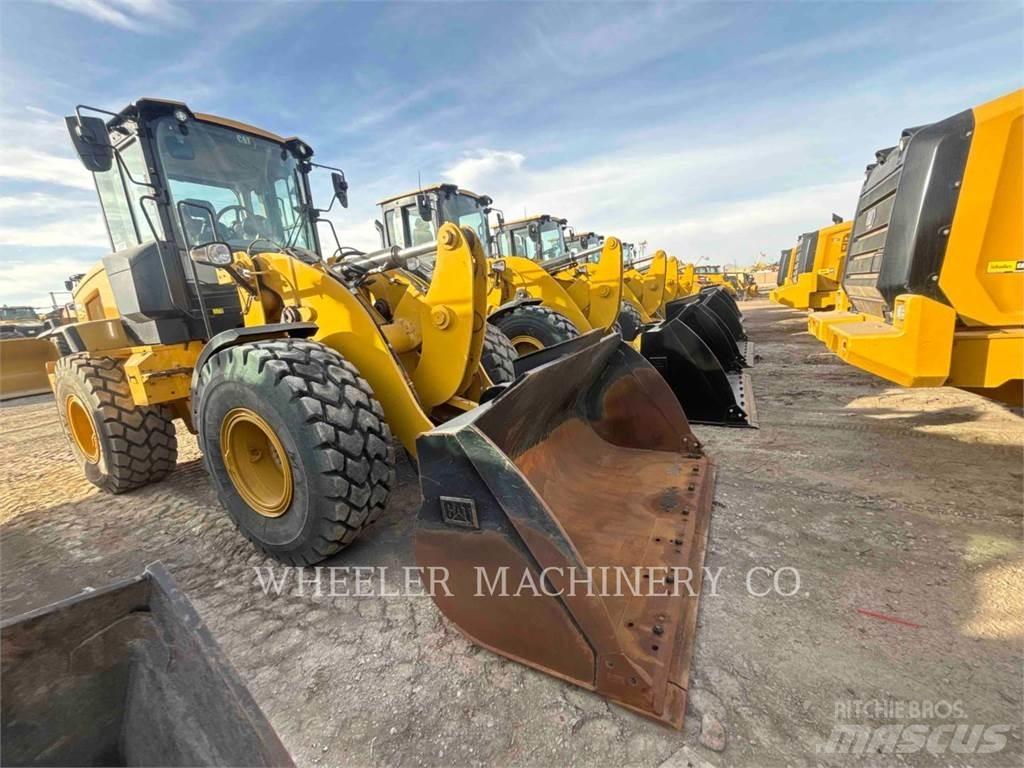 CAT 926M QC 3V Фронтальні навантажувачі