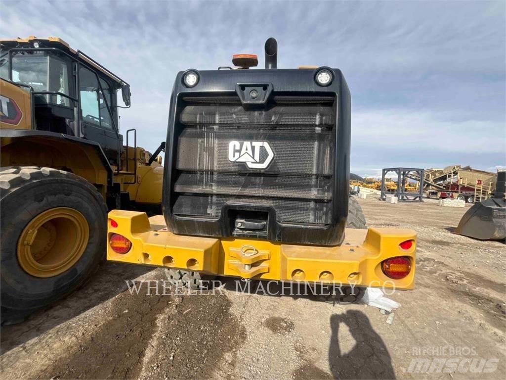 CAT 926M QC 3V Фронтальні навантажувачі