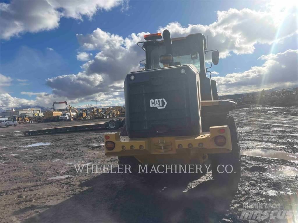 CAT 926M QC 3V Фронтальні навантажувачі