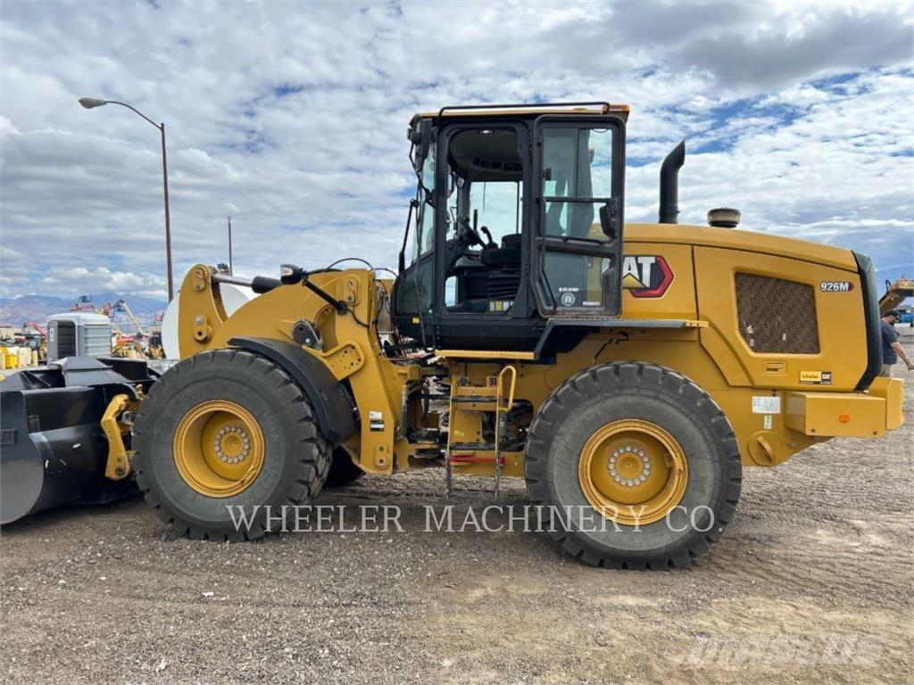 CAT 926M QC 3V Фронтальні навантажувачі