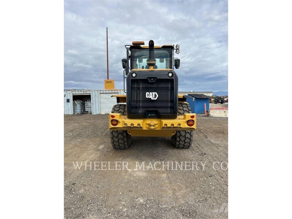 CAT 926M QC 3V Фронтальні навантажувачі
