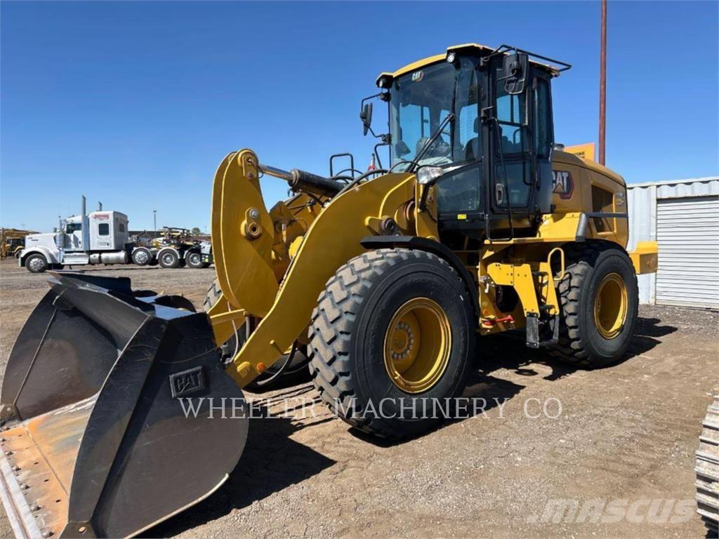 CAT 926M QC 3V Фронтальні навантажувачі