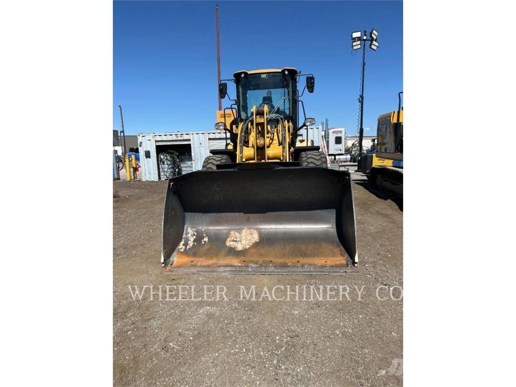 CAT 926M QC 3V Фронтальні навантажувачі