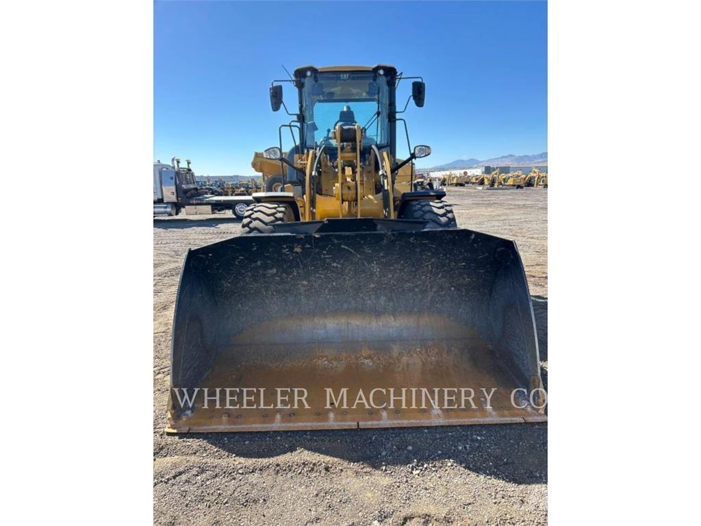 CAT 926M QC 3V Фронтальні навантажувачі
