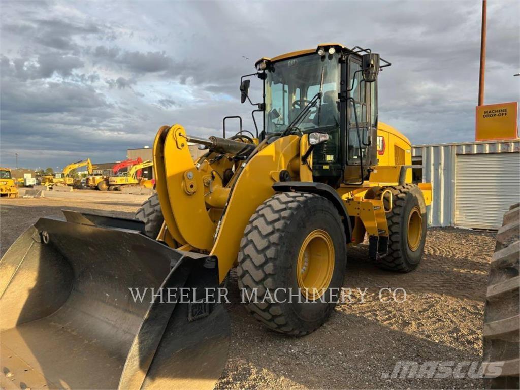 CAT 926M QC 3V Фронтальні навантажувачі