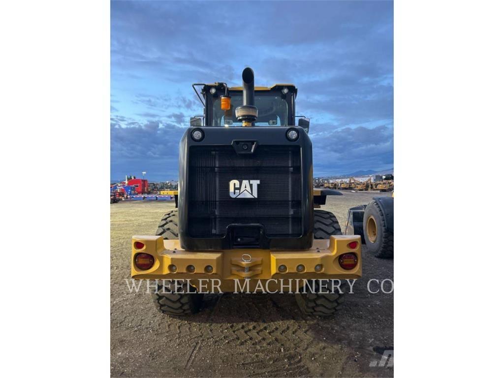CAT 926M QC 3V Фронтальні навантажувачі